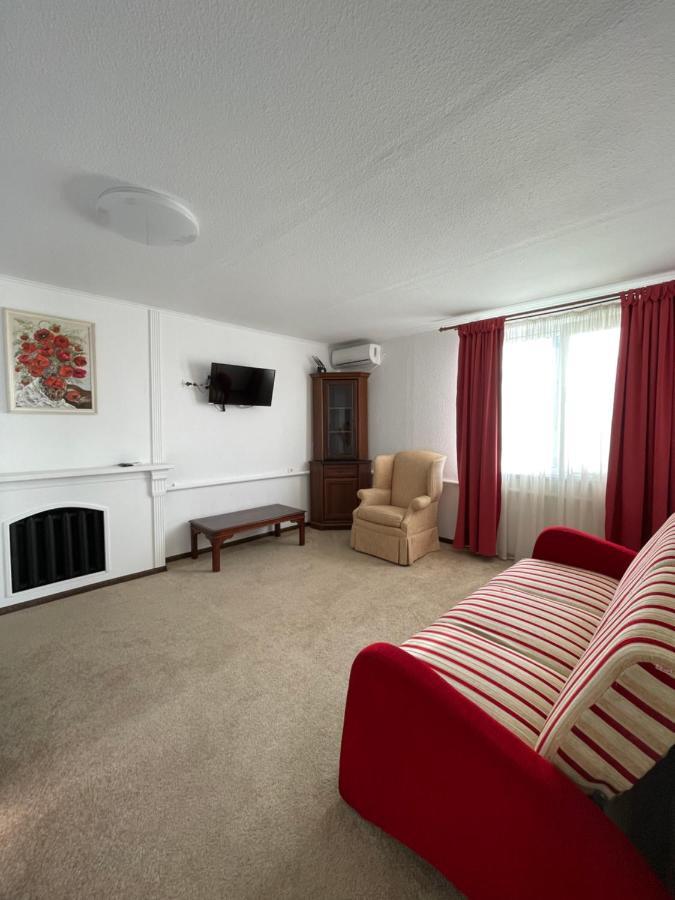 Apartments With Kitchen And Garden キエフ エクステリア 写真