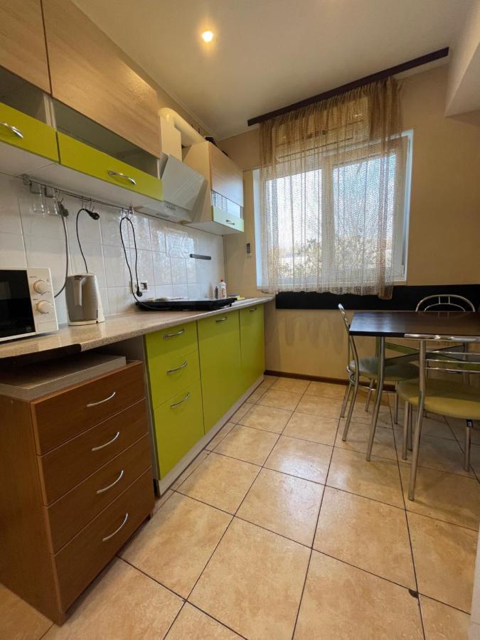 Apartments With Kitchen And Garden キエフ エクステリア 写真